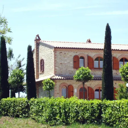Sleeps 6 Pool Wifi Apartament